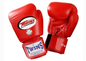 Перчатки боксерские Twins BGVL-3 для муай-тай (красные) Арт.BGVL-3